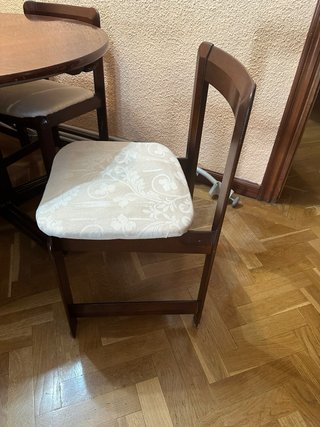 Mesa comedor redonda y 5 sillas
