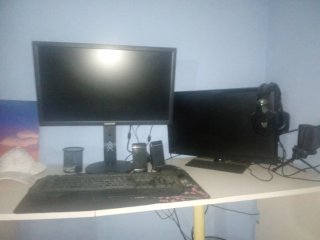 Pantalla Ozone + Teclado y Altavoces