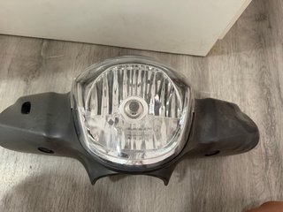 Cabezal frontal Piaggio Liberty con faro