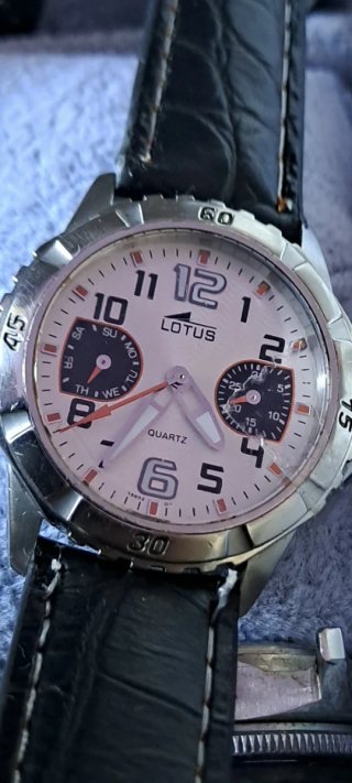 Orologio Lotus Uomo Quarzo Nero Argento