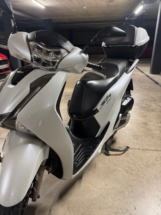 Honda SH125i Blanca