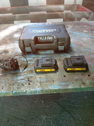 2 Baterías Powerplus 20V 1.5Ah + Cargador