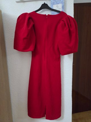Vestido fiesta rojo manga abullonada