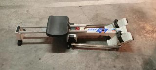 Banco abdominales y remo BH 2020