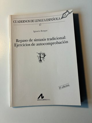 Lote de seis libros sobre sintaxis Arco