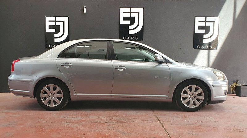 Toyota Avensis 1.8 Sol 4p / 5p 2008