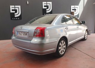 Toyota Avensis 2008