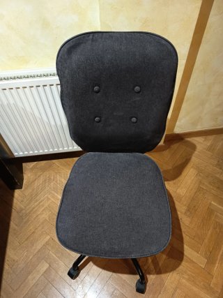 Silla de escritorio en tela vaquera, con ruedas