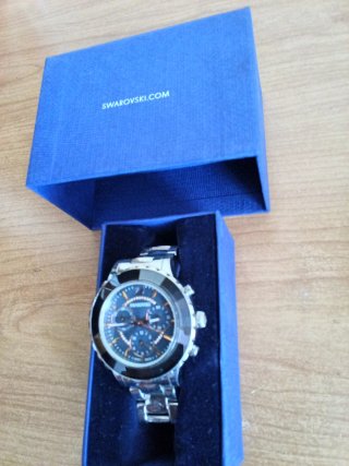 Reloj Swarovski Negro y Plateado original