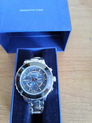 Reloj Swarovski Negro y Plateado original