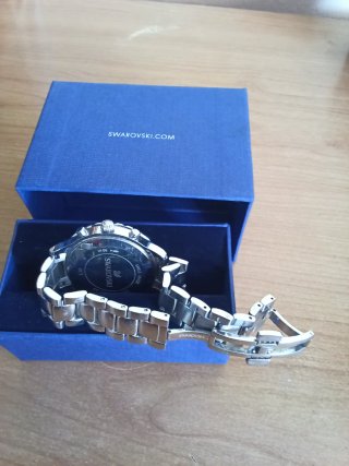 Reloj Swarovski Negro y Plateado original