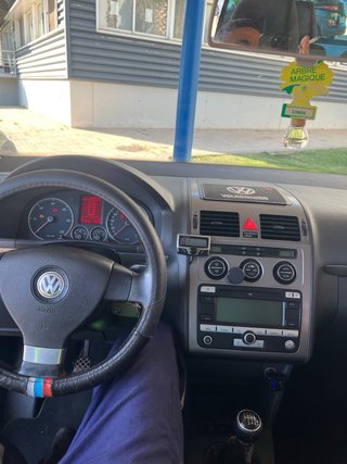 vendo Volkswagen Touran esta muy bien estado