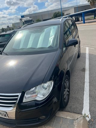 vendo Volkswagen Touran esta muy bien estado