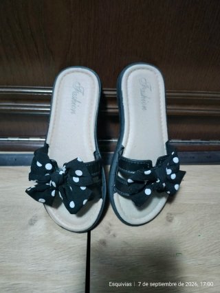 Sandalias planas con lazo lunares madre e hija