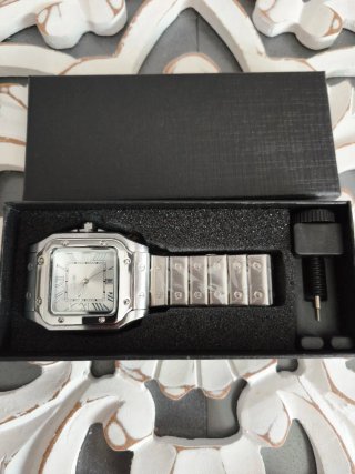 Reloj de cuarzo cuadrado de acero inoxidable