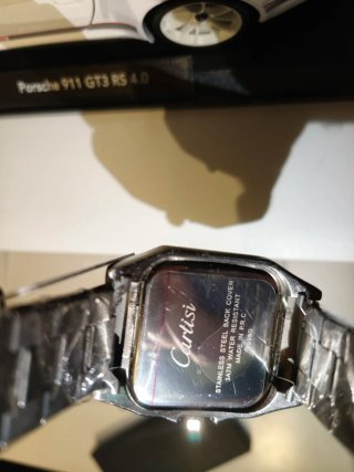 Reloj de cuarzo cuadrado de acero inoxidable