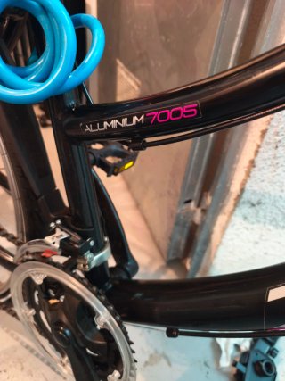 Bicicleta GT ALLOY 7005 Negra