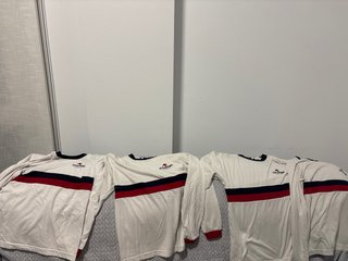 Camiseta manga larga blanca y roja