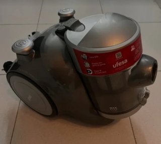 Aspiradora Ufesa Activa sin bolsa