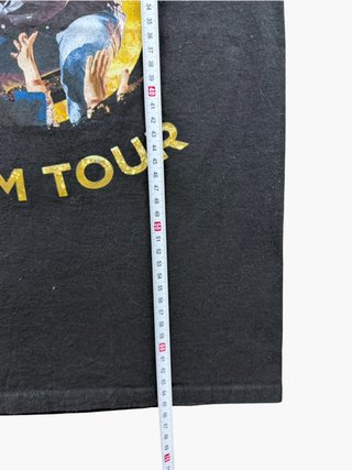 Graphic T-Shirt Garth Brooks Stadium Tour Retro