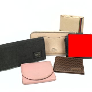 Lote Carteras Coach, Valentino para restaurar