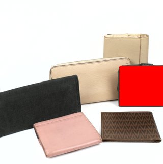 Lote Carteras Coach, Valentino para restaurar