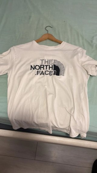 Camiseta The North Face Blanca