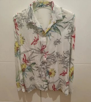 Blusa floral multicolor