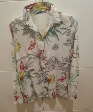 Blusa floral multicolor
