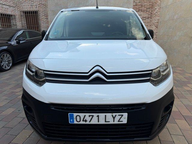 Citroën Berlingo 2022, foto 2