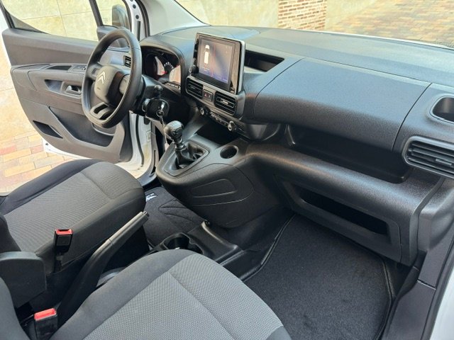 Citroën Berlingo 2022, foto 11