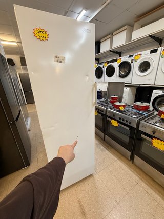 Congelador Midea 186x60 nuevo de tara