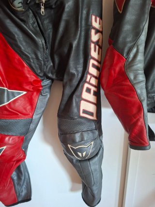 Traje Moto Cuero Dainese Chaqueta y Pantalón