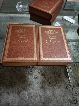 El túnel ; Sobre héroes y tumbas