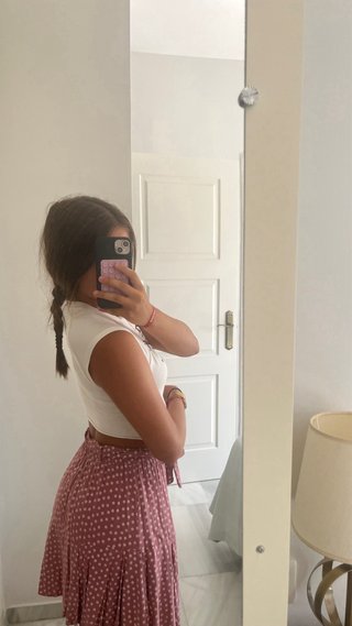 Falda rosa florecitas