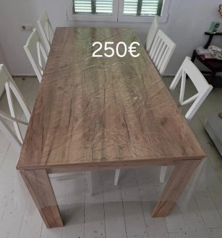 TV 65', cafetera, impresora, muebles varios