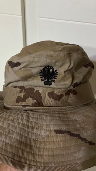 Chambergo militar con águila imperial