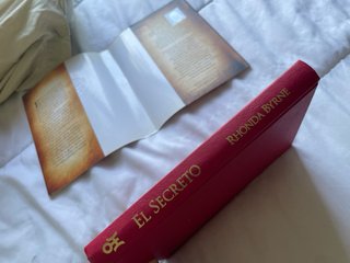 Libro El Secreto. Español, tapa dura.