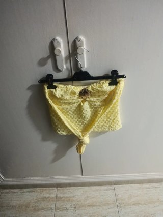 Conjunto pantalón y top amarillo