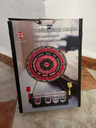 Juego de mesa Licor Diana