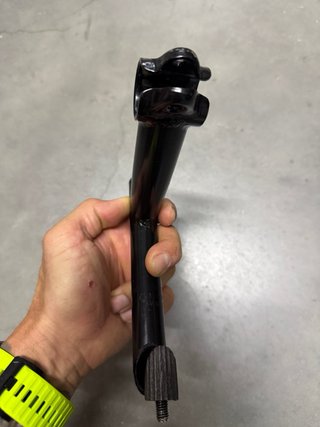 Potencia de bicicleta negra