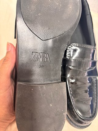 Mocasines Zara charol negros