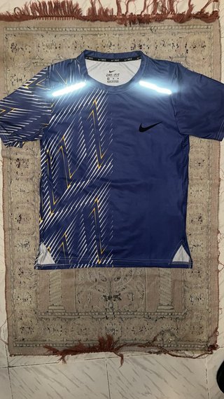 Camiseta Nike Azul y Multicolor