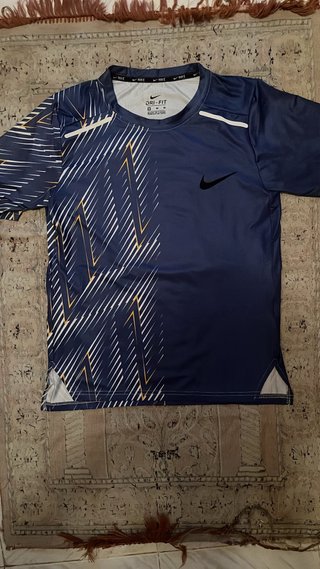 Camiseta Nike Azul y Multicolor