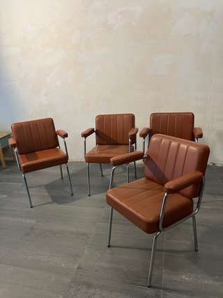 Juego de sillas de comedor/ cada unidad 75€