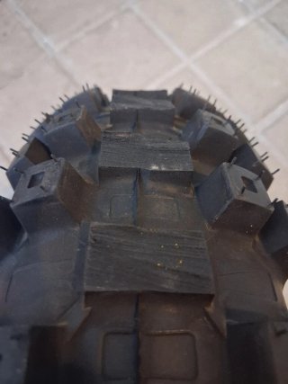 Cubierta trasera pit bike