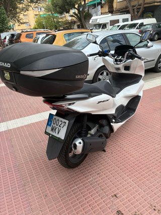 Honda PCX 125 Blanca