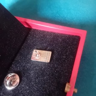 Spilla Ferrari Cavallino Rampante Rossa