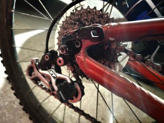 Bicicleta MTB Jamis Dakar XCT de doble suspensión.