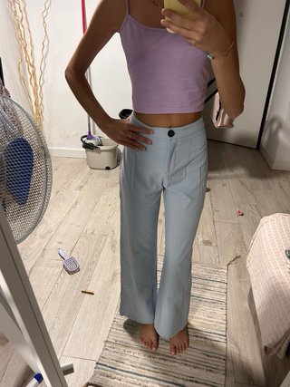 Pantalones anchos Bershka azul pastel